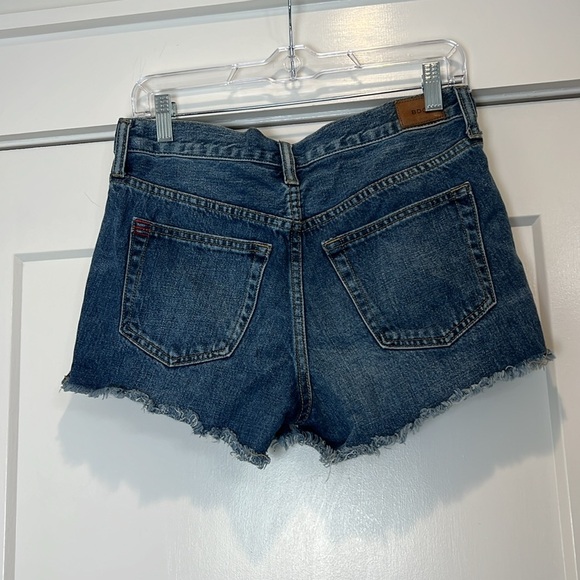 BDG Indigo mid rise breezy short Frayed Hem Jean Shorts button fly size 24. - Picture 5 of 12